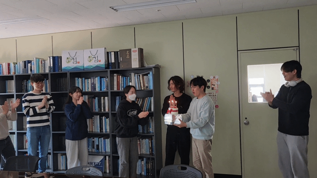 KakaoTalk_20230427_142836495_01.gif